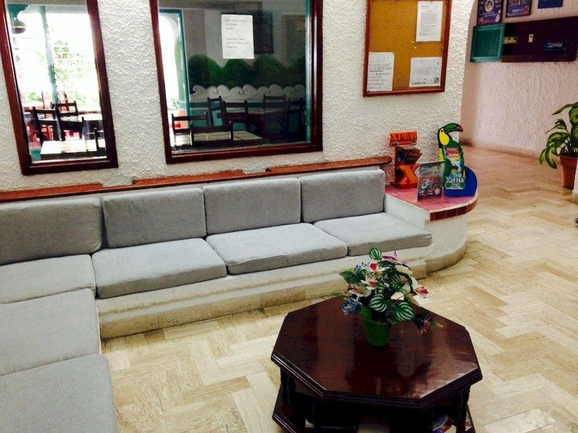 Hotel Plaza Carrillo'S 坎昆 外观 照片